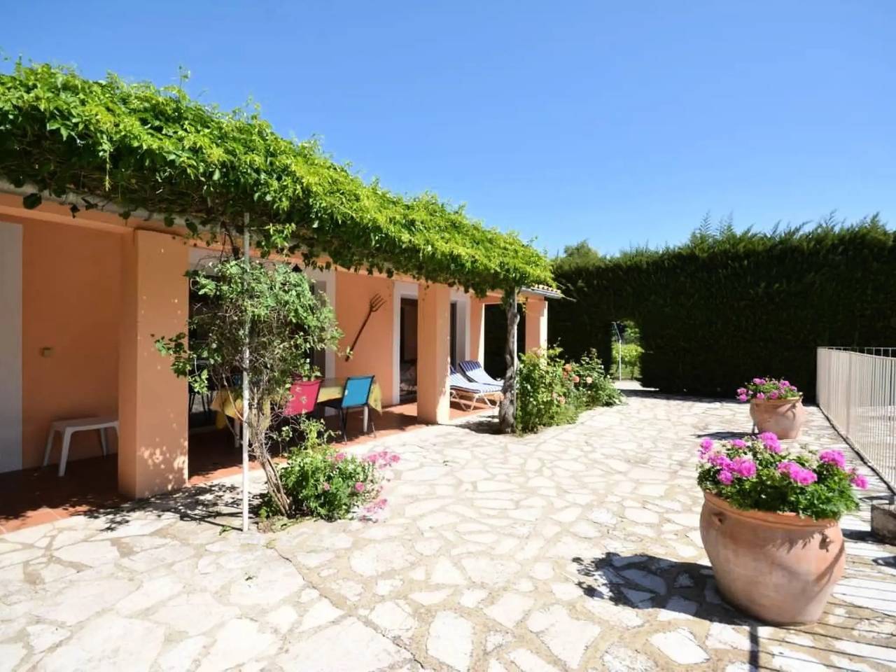 Haus 9 Personen in Malaucène, Parc naturel régional du Mont-Ventoux