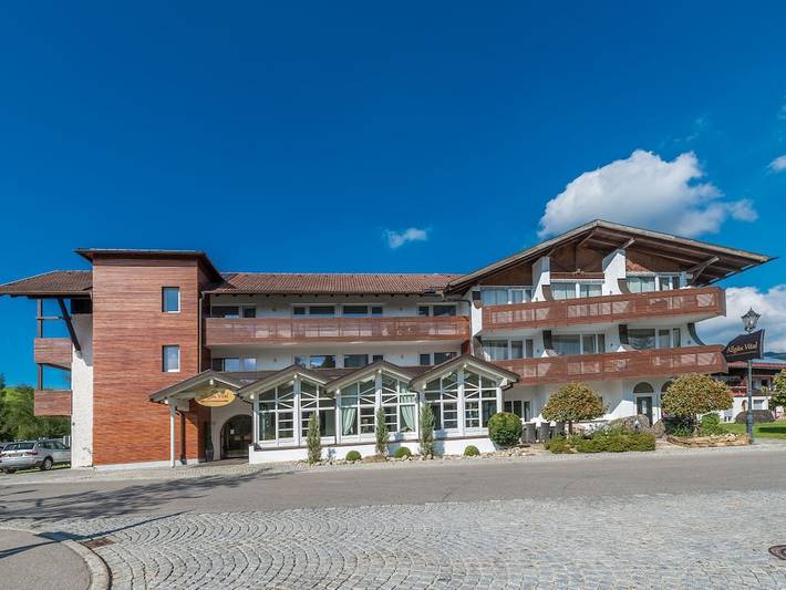 Ferienhaus für 7 Personen, mit Balkon und Pool sowie Sauna, mit Haustier in Oberstaufen