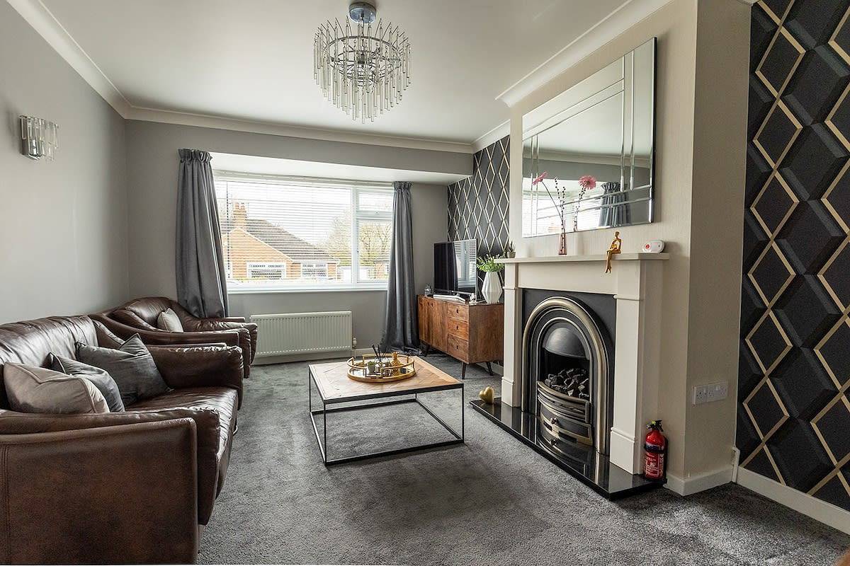 Two bed in Harrogate with spacious enclosed garden in Yorkshire du Nord