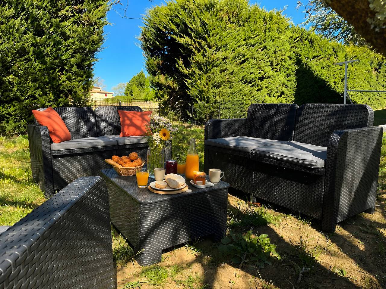 Chez Nana – Haus im Gard mit Garten und Klimaanlage in Barjac, Alès und Umgebung