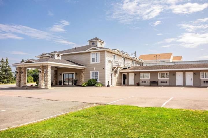 Hotel voor 3 personen, with zwembad and whirlpool as well as terras, met huisdier - 1
