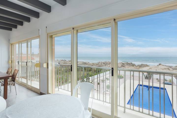Holiday rental for 8 people, with Balcony and Garden in Oliva