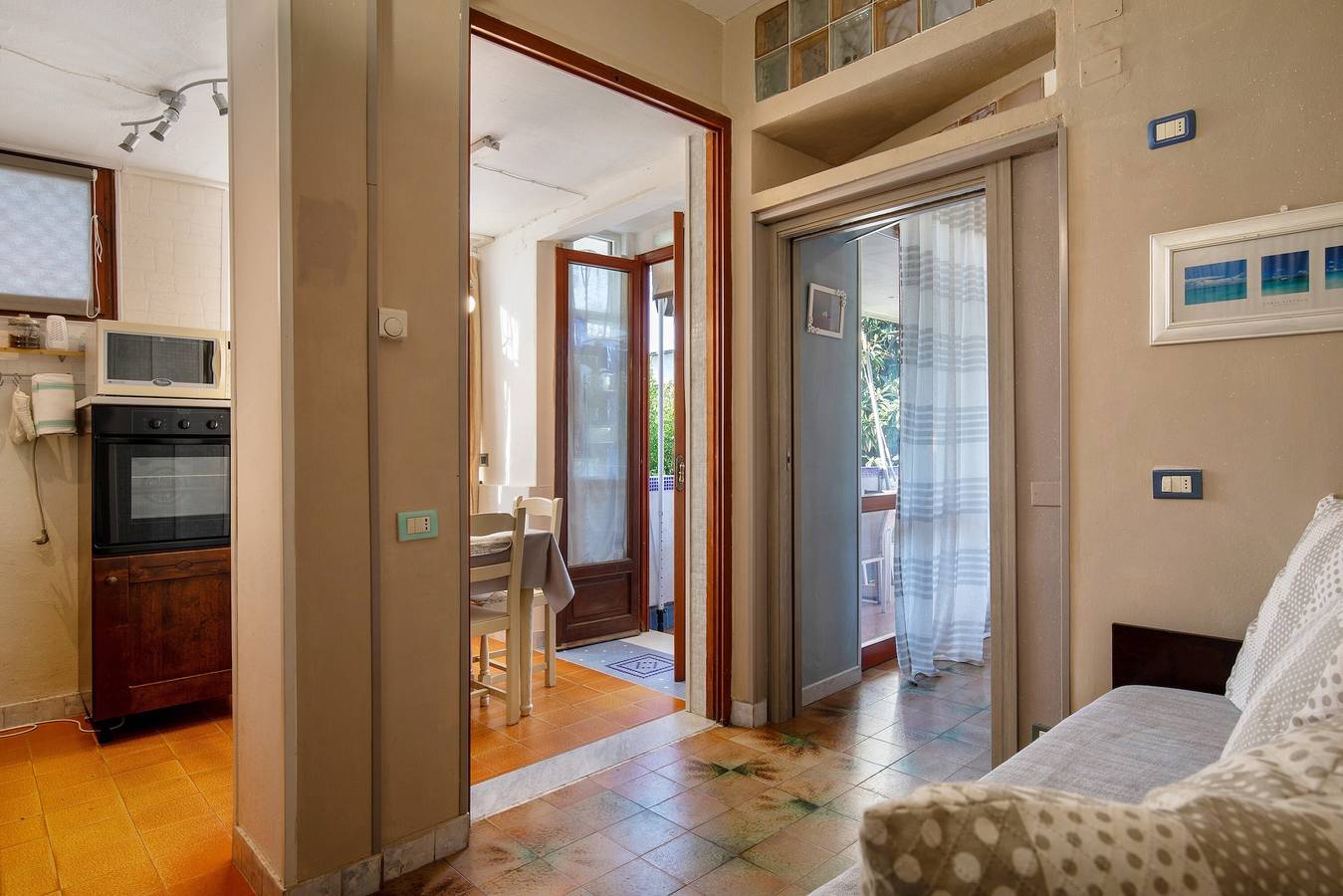 Ganze Wohnung, Ferienwohnung 'Best Relax Home Marina Di Carrara' mit Balkon, Wi-Fi und Klimaanlage in Marina di Carrara, Carrara