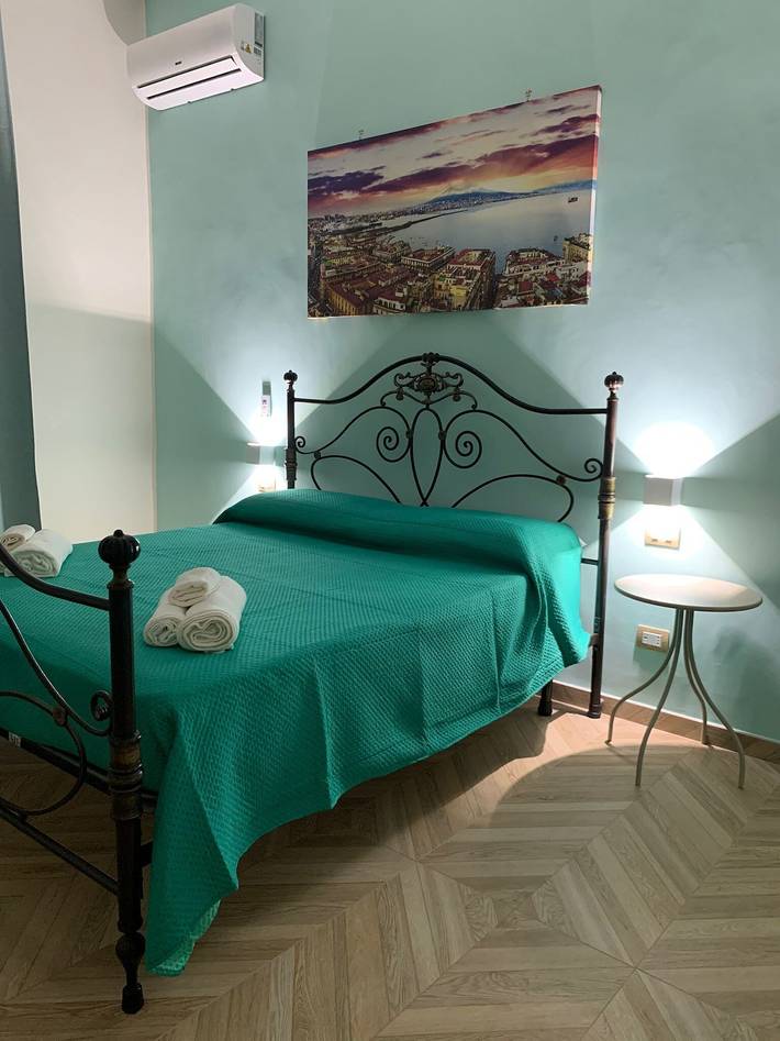 Ferielejlighed for 4 personer, med balkon, børnevenlig i Napoli