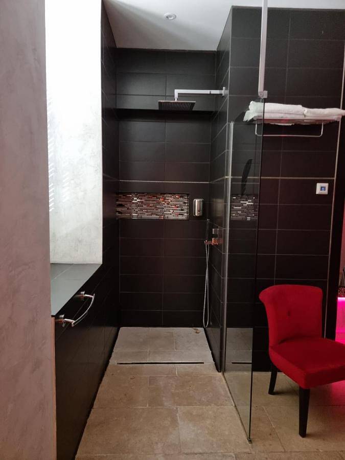 Appartement entier, Apartment in Saint-Zacharie, Côte méditerranéenne (France)