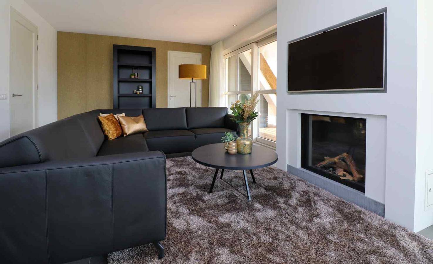 Luxuriöse 10-Personen-Villa mit finnischer Sauna am Tjeukemeer in Friesland in Delfstrahuizen, Friesland