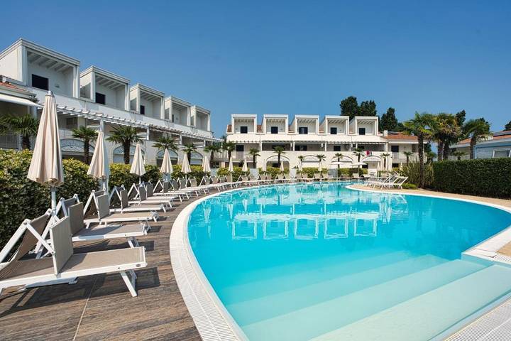 Appartamento vacanze per 8 persone, con piscina e terrazza nonché panorama, con animali domestici - 1