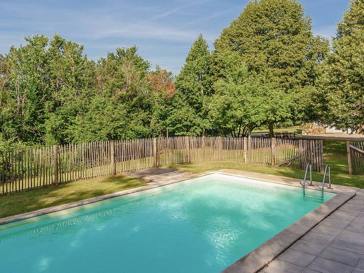 Ferienhaus für 7 Personen, mit Terrasse und Garten sowie Pool in Frankreich - 3