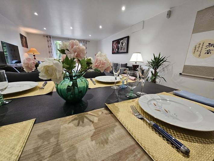 Location de vacances pour 4 personnes, avec terrasse et jardin à Chargé - 3