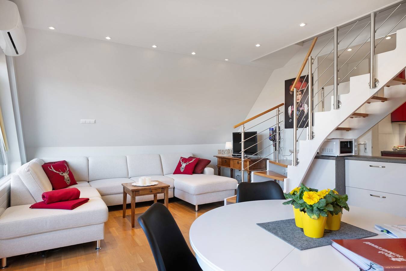 Ganze Wohnung, Ferienwohnung 'Hirschsprung Saig' mit Bergblick, Wi-Fi und Klimaanlage in Saig (Lenzkirch), Lenzkirch