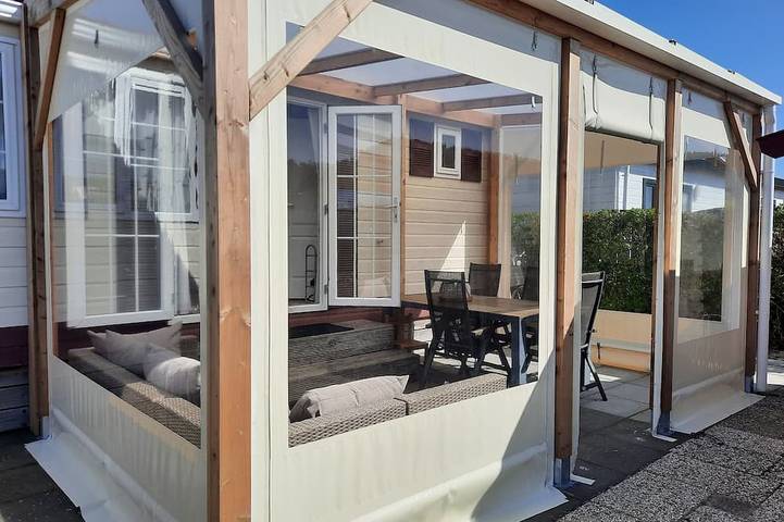 Ferienanlage für 5 Personen, mit Whirlpool und Terrasse sowie Pool und Sauna in Renesse