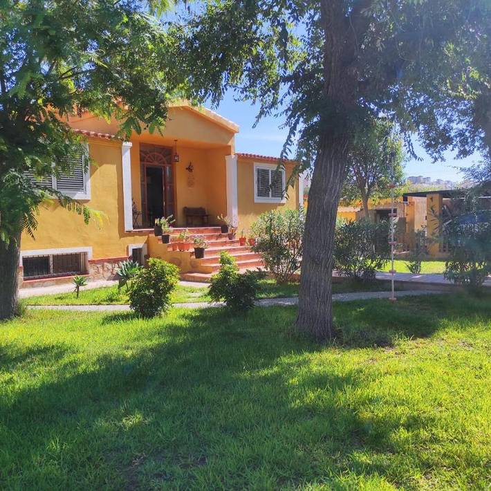 Chalet für 5 Personen, mit Balkon und Terrasse sowie Garten in Alicante