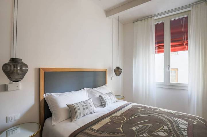 Entire apartment, Luxury 1 bedroom \"Two Towers\" Unique View in Bologna, Bologna Province