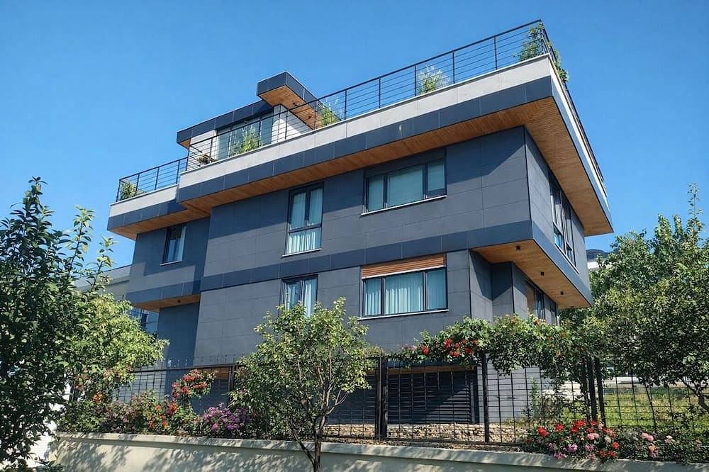 Wonderfoul Sea View And Swimming Pool in Istanbul, Marmara region
