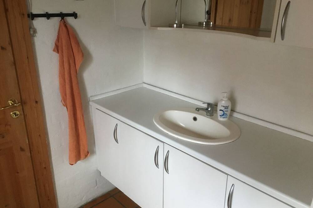 Wohnung in der Nähe des Wassers in wunderschöner Natur. Gut zum Entspannen in Ruhe in Haarby, Kleiner Belt