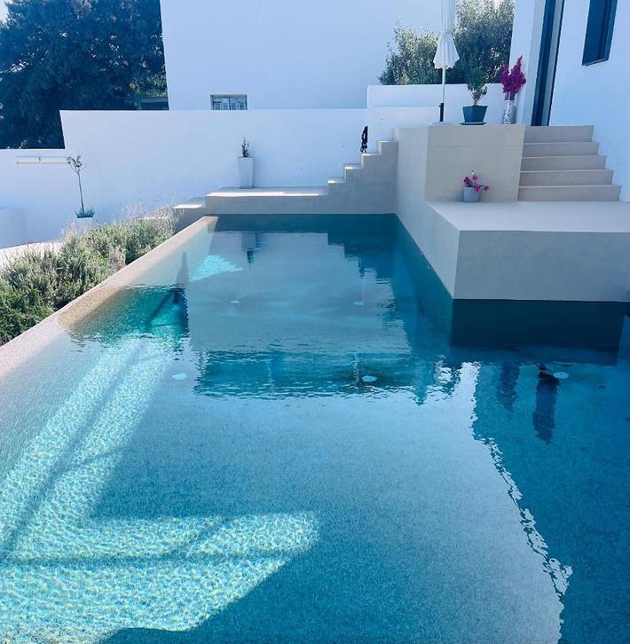 Villa pour 3 personnes, avec vue ainsi que piscine et balcon dans Milos - 3