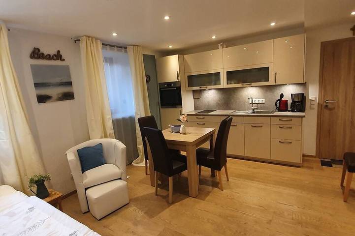 Ganze Wohnung, Ferienwohnung Vogtareuth im Erdgeschoss in Vogtareuth, Landkreis Rosenheim