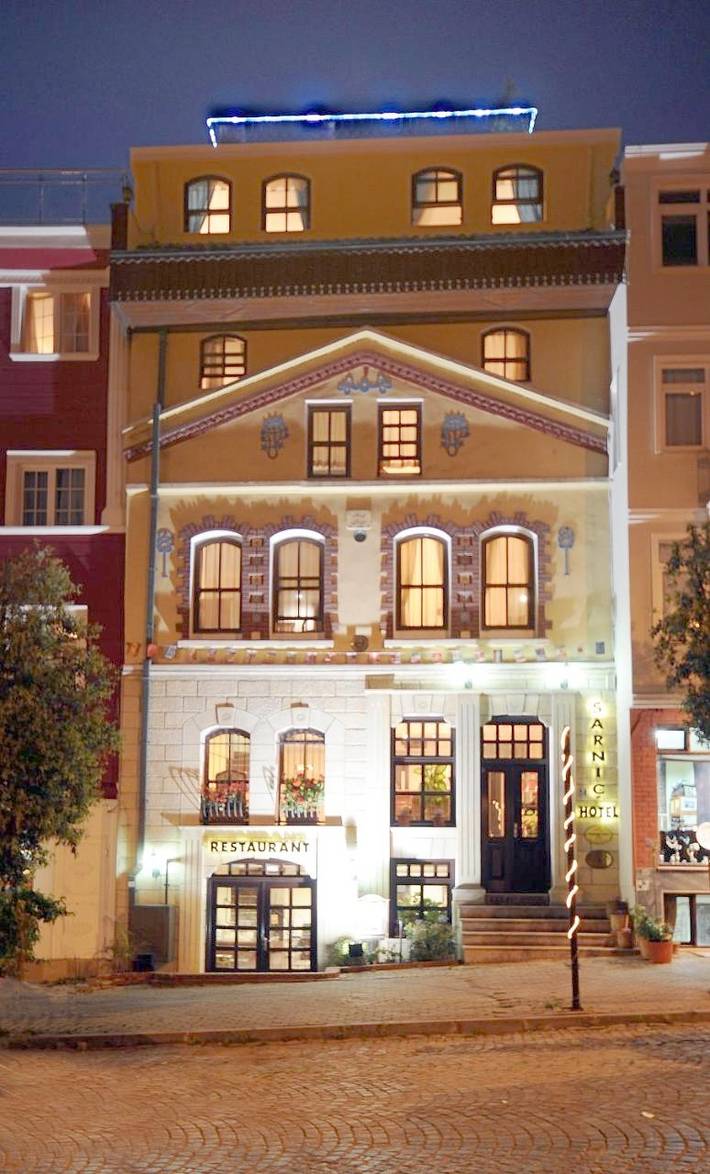 Hotel voor 2 personen, with tuin and uitzicht as well as sauna in Istanbul