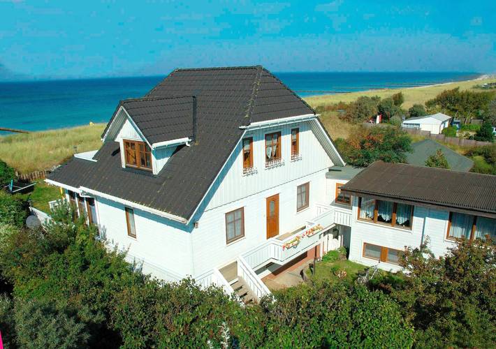 Ferienwohnung für 3 Personen, mit Seeblick und Terrasse sowie Sauna und Garten, mit Haustier im Dierhagen Ost