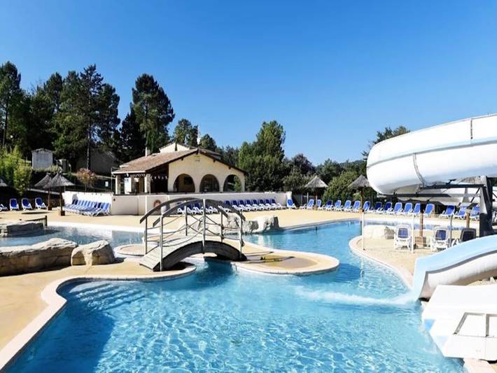 Gîte pour 5 personnes, avec balcon ainsi que piscine et jardin, adapté aux familles à Salavas - 2