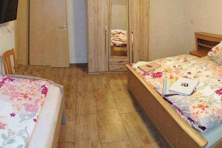 Ganze Wohnung, FeWo-Remde | Ferienwohnung in Erfurt, Thüringer Kernland