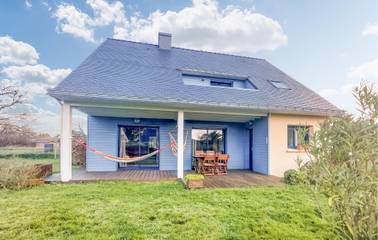 Gîte pour 8 personnes, avec terrasse et jardin à Le Tour-du-Parc