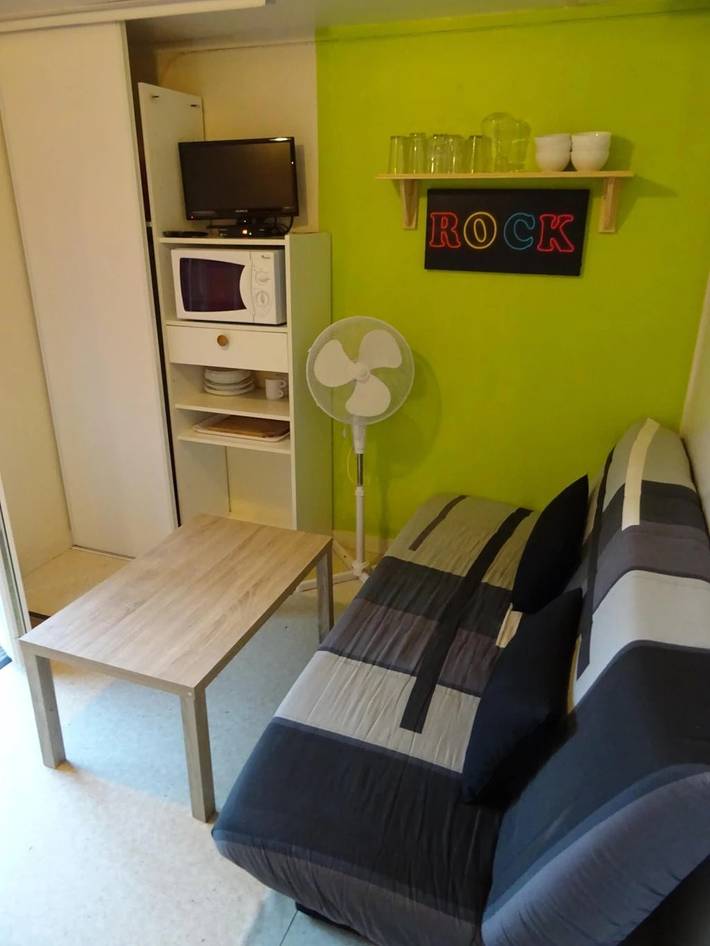 Gîte pour 6 personnes, avec bassin pour enfant ainsi que sauna et jacuzzi à Thiviers - 3