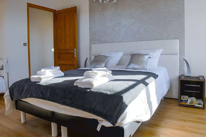 Location de vacances pour 7 personnes, avec jardin et terrasse à Œuilly - 4