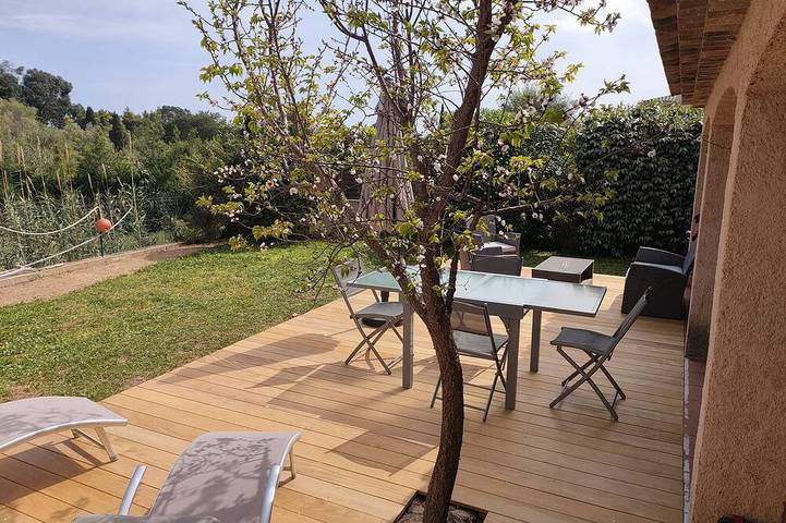 Maison de vacances pour 6 personnes, avec terrasse et jardin, animaux acceptés dans Cavalière