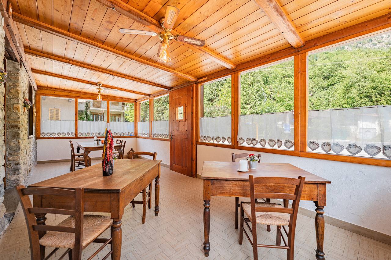 Meublè La Ciastella [Two single beds] in Vinadio, Cuneo Provinz