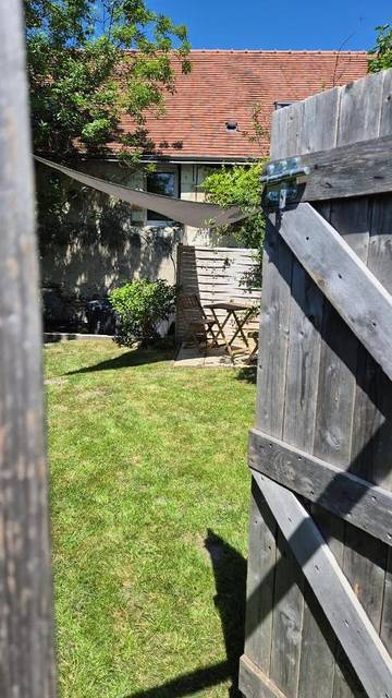 Location de vacances pour 2 personnes, avec jardin à Continvoir