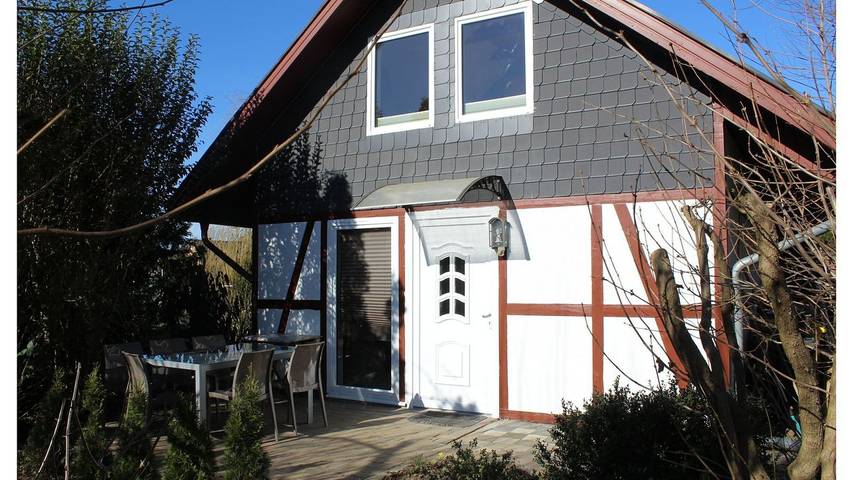 Ferienhaus für 7 Personen, mit Whirlpool und Terrasse sowie Sauna und Garten, mit Haustier in Börgerende-Rethwisch
