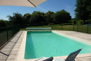 Gîte pour 2 personnes, avec terrasse et jardin à Angoisse (Dordogne)