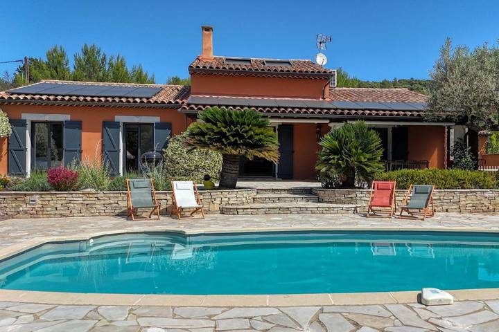 Holiday home for 12 people, with pool and garden - 1