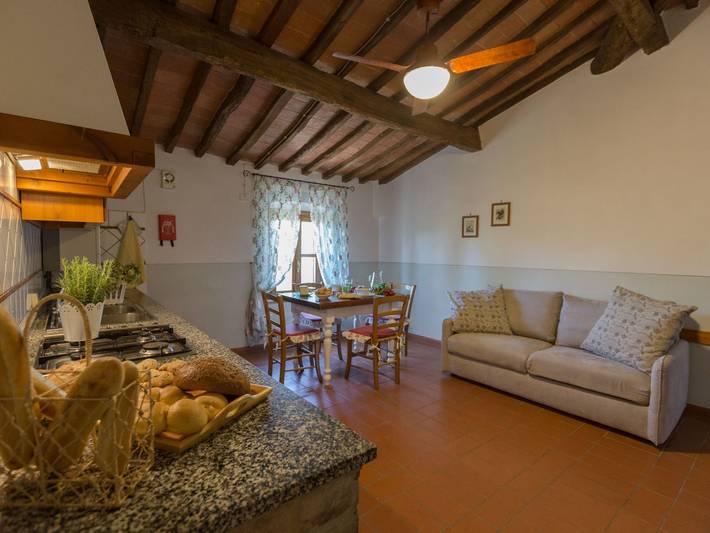 Appartamento intero, Lilla Canale' Wohnung mit Gemeinschaftspool in Peccioli, Pisa e dintorni
