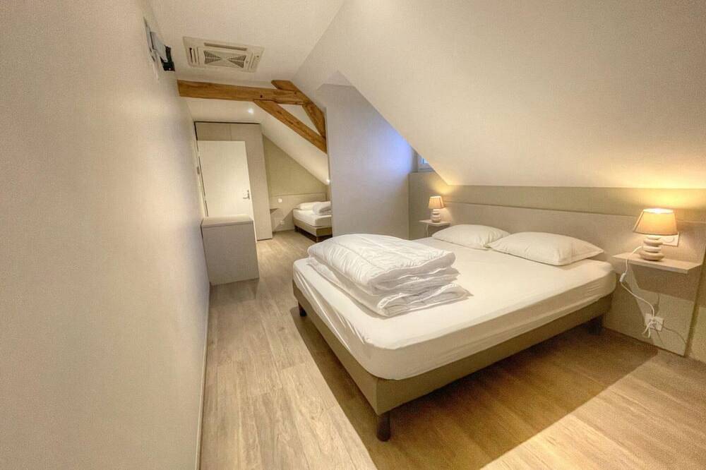 Gîte élégant avec climatisation, jardin et Wi-Fi près des Châteaux et Zoo de Beauval in Thésée, Région de Romorantin-Lanthenay