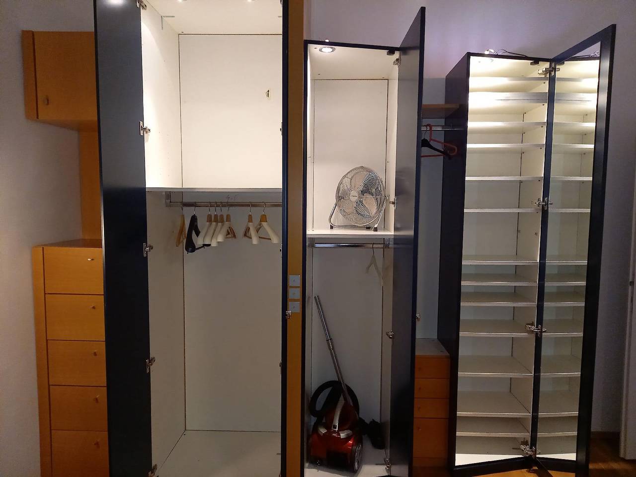 Entire holiday apartment, 72m2 ideal for rent up to max. 6 months, right next to the U6 underground line in Vienna, Vienna Woods