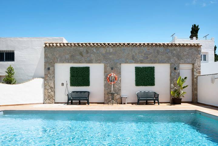 Casa rural con piscina para 4 personas, con jardín, Se admiten mascotas en Provincia de Cádiz - 2