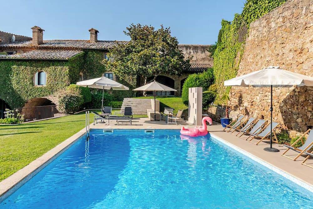 Casa Rufina- Exclusiva Propiedad en el Corazón de Pals- Costa Brava in Pals, Costa Brava