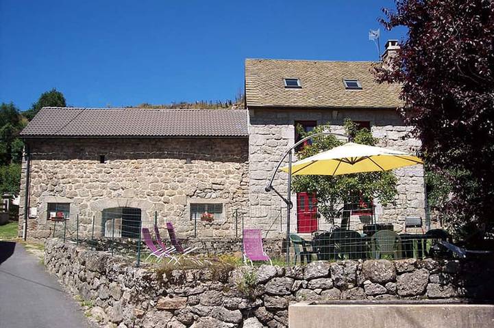 Gîte pour 8 personnes, avec jardin