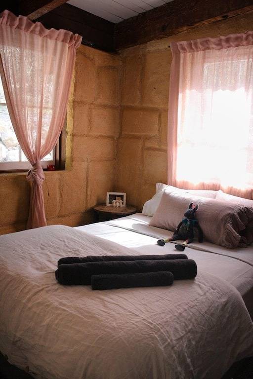 Cottage for 4 people, with balcony and garden in Australia