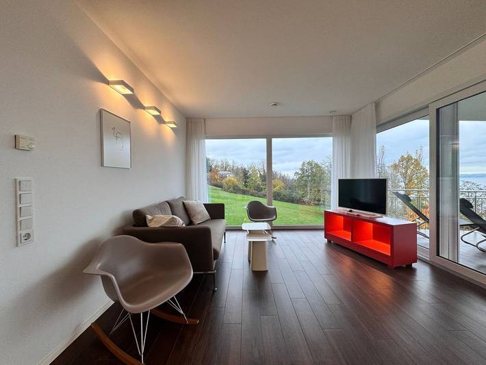 Apartamento de vacaciones para 4 personas, con balcón/terraza y vistas además de balcón y vistas al lago - 1