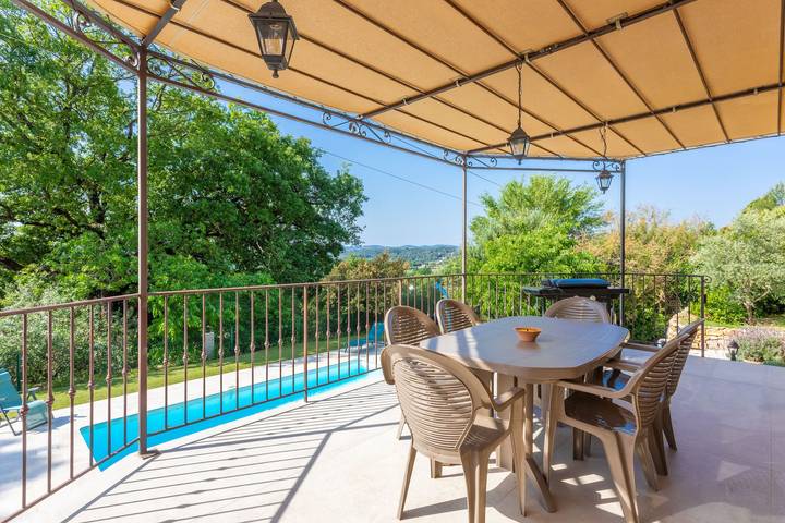 Casa de Férias 'Villa La Couaste Profitez De La Vie' com Piscina Privada, Wi-Fi e Ar Condicionado in Lorgues, Draguignan (Região)