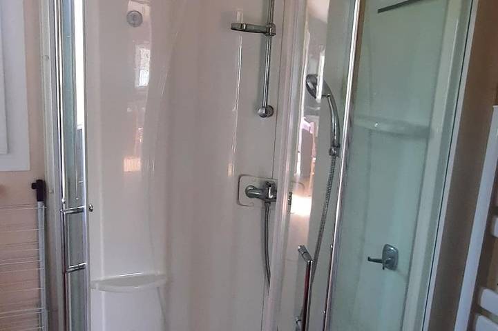 Gîte pour 4 personnes, avec terrasse, animaux acceptés dans Lac de Guerlédan - 4