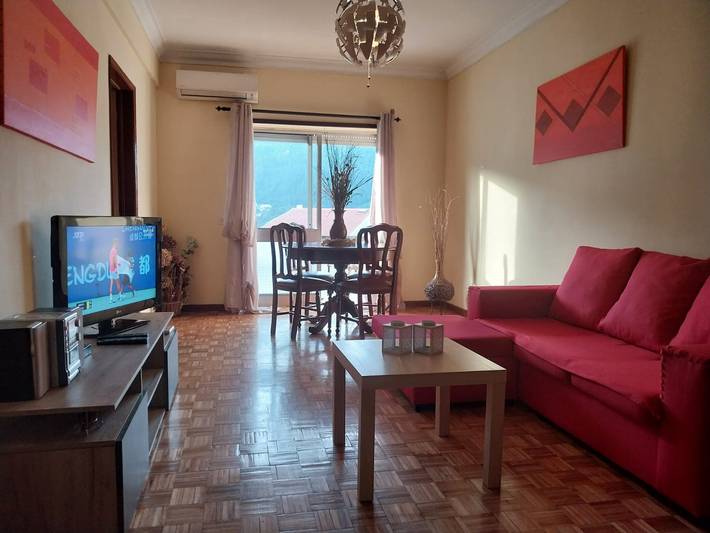 Apartamento de férias para 9 pessoas, com Varanda na Serra da Estrela