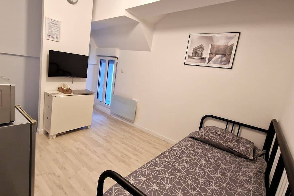 Appartement entier, Studiogris - Charment Private Space close to Paris in Groslay, Val-d'Oise