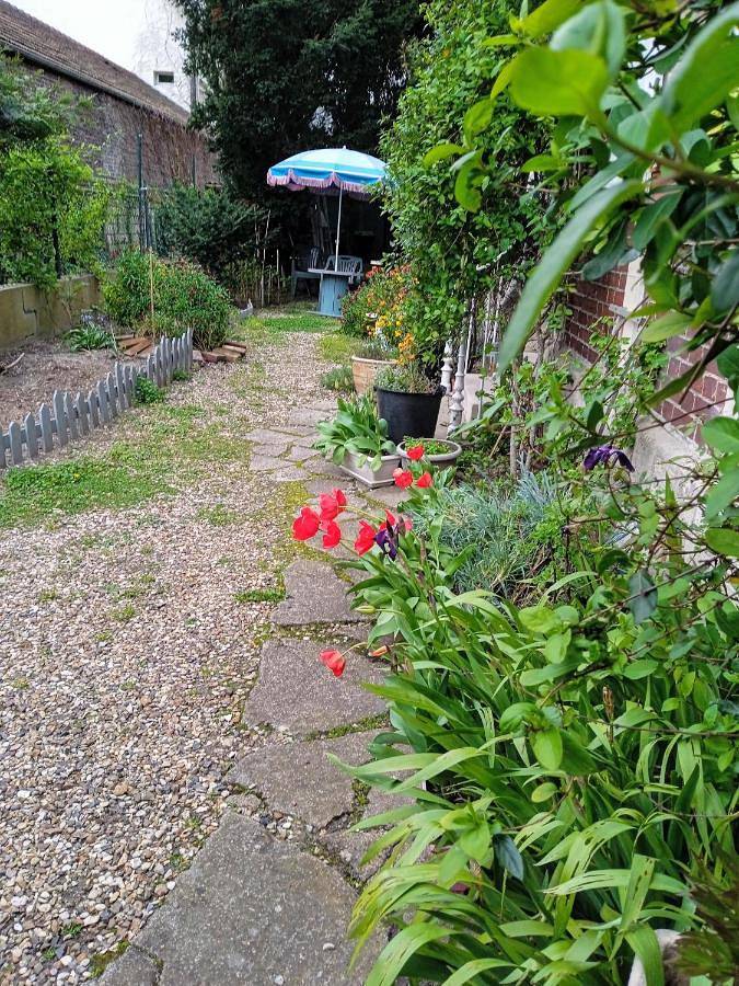 Double Room with Garden View in Creil, Oise