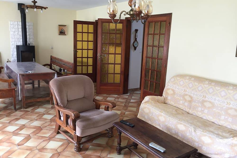 Maison à Vannes in Séné, Côte des Mégalithes