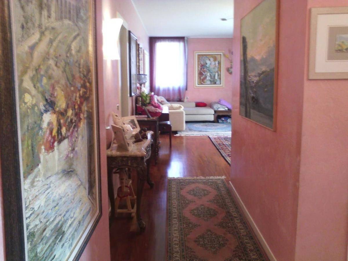 Appartement entier, Comfort in centro in Pieve di Soligo, Province de Trévise