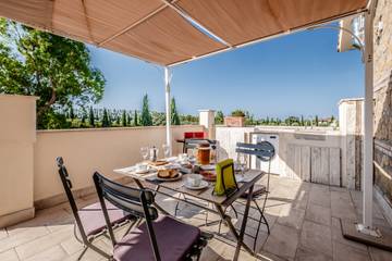 Holiday Rental for 5 People in Montalto di Castro, Viterbo Province, Photo 1